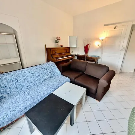 Lejlighed Bright & Spacious 2-bedroom - Parking & Close To Train Station & Downtown Grenoble